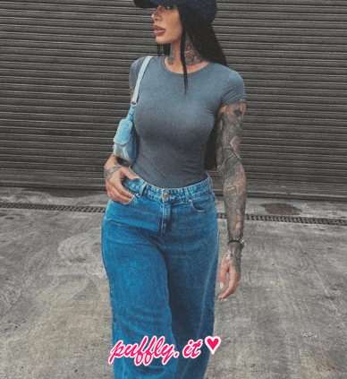 Vittoria a Napoli — profilo e servizi — photo 3